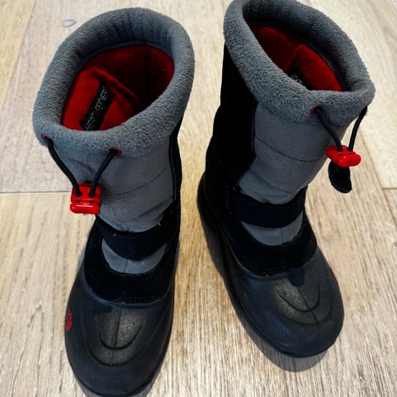 The North Face Kids Waterproof Snow Boots US Size 1 - Picture 1 of 2
